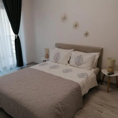 Derin Apartament Quantum Residence Mamaia Nord Năvodari